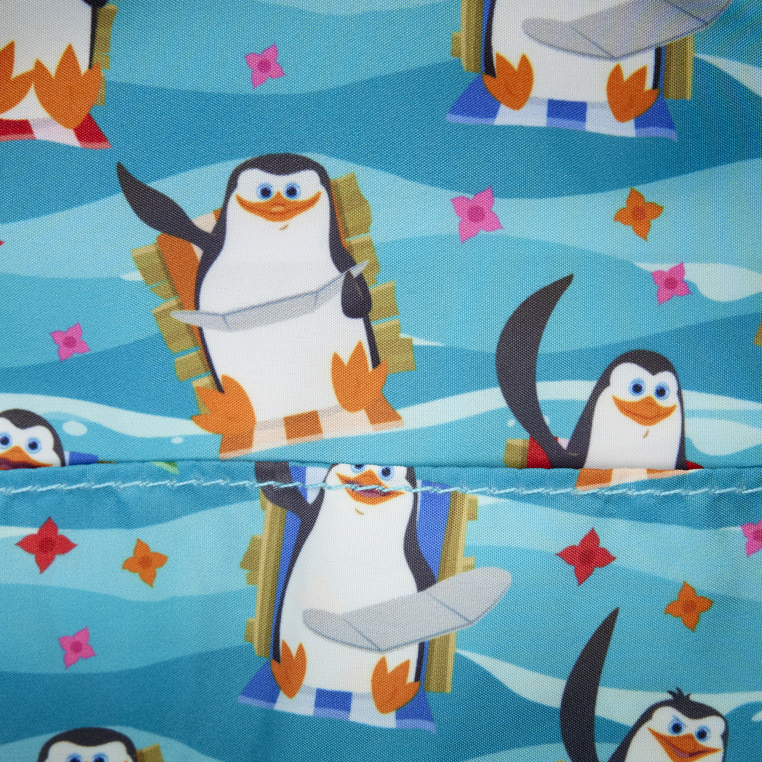 Madagascar Exclusive Penguins Beach Mini Backpack - Image 9