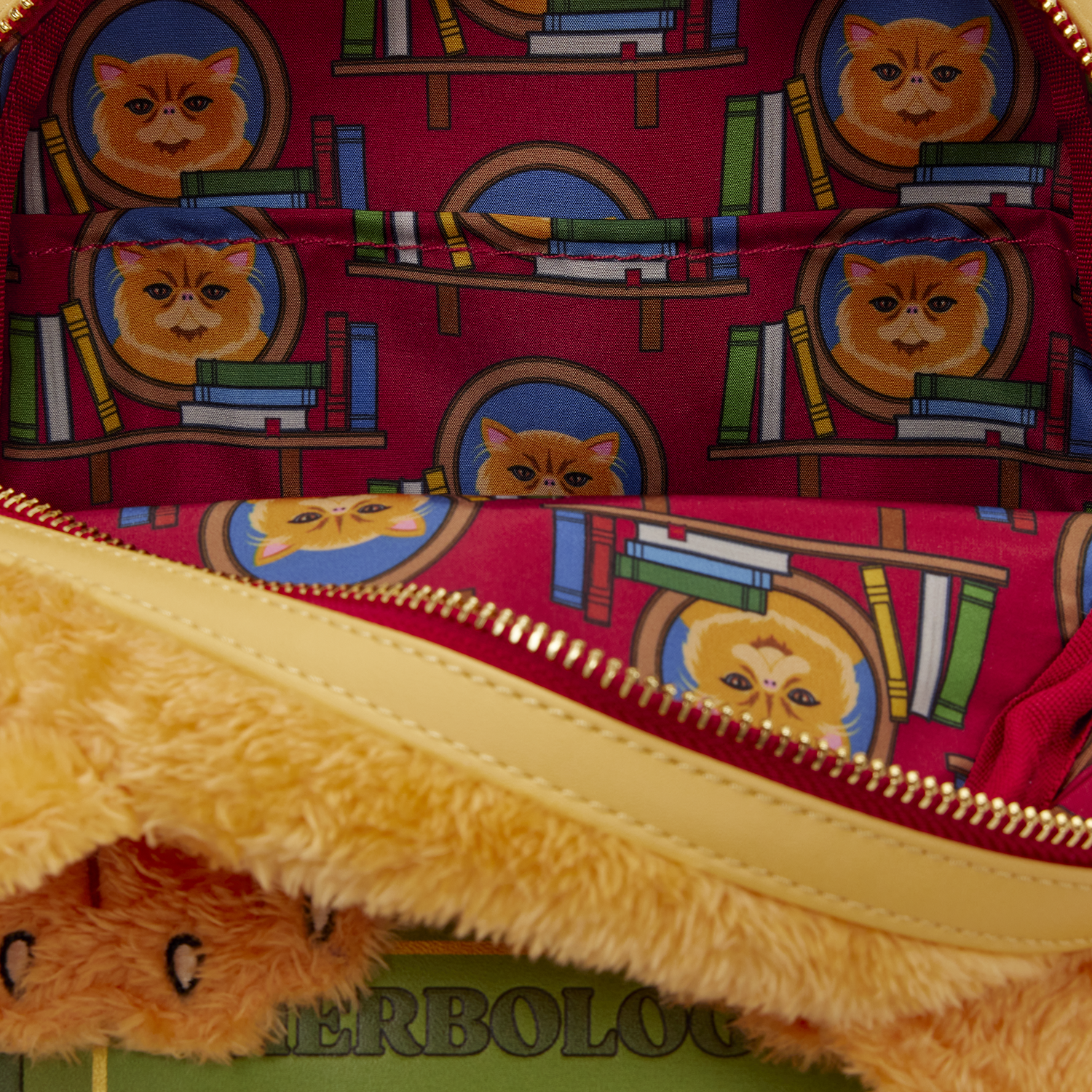 Harry Potter Exclusive Crookshanks & Scabbers Cosplay Plush Mini Backpack - Image 8