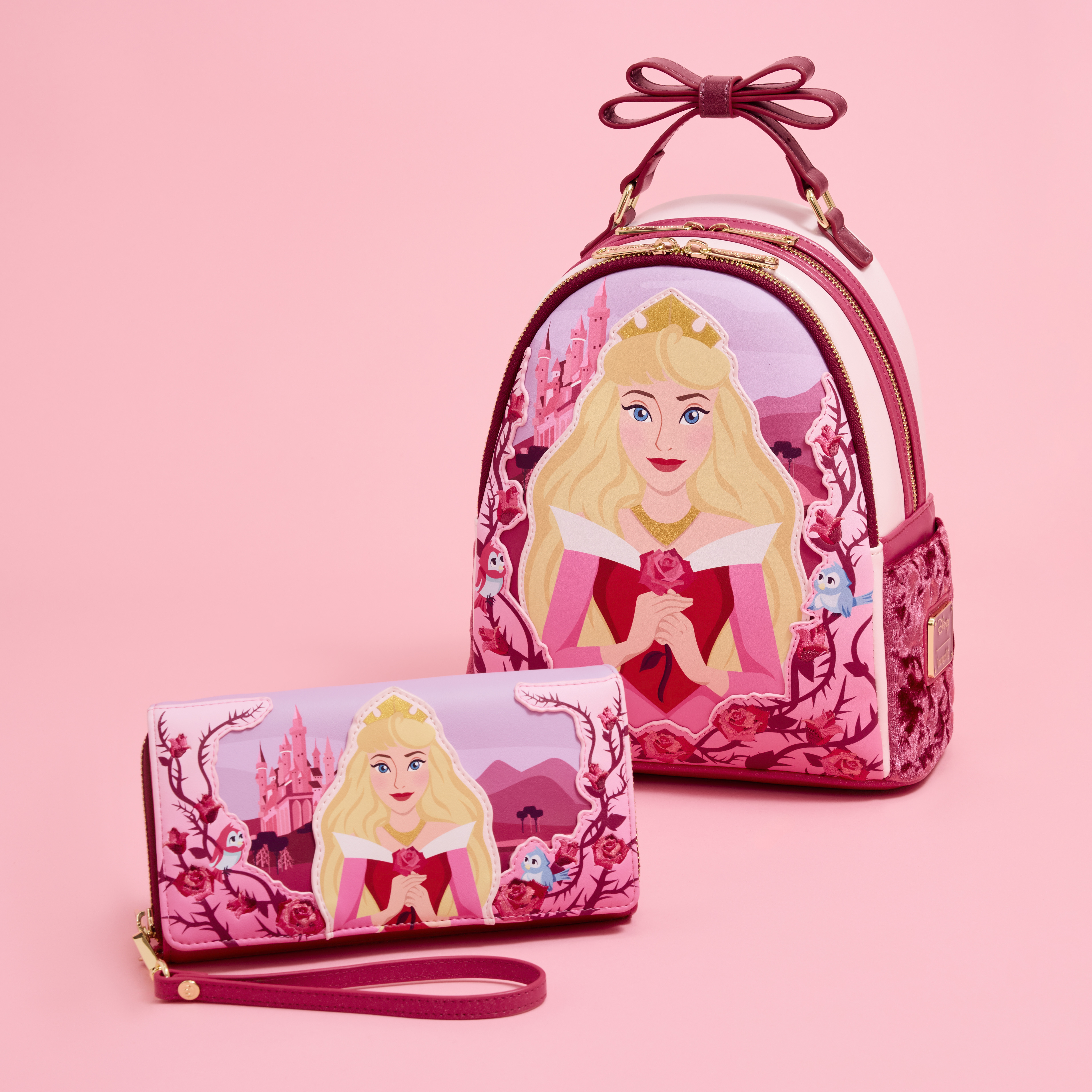 Sleeping Beauty Exclusive Princess Aurora Roses Wristlet Wallet - Image 3