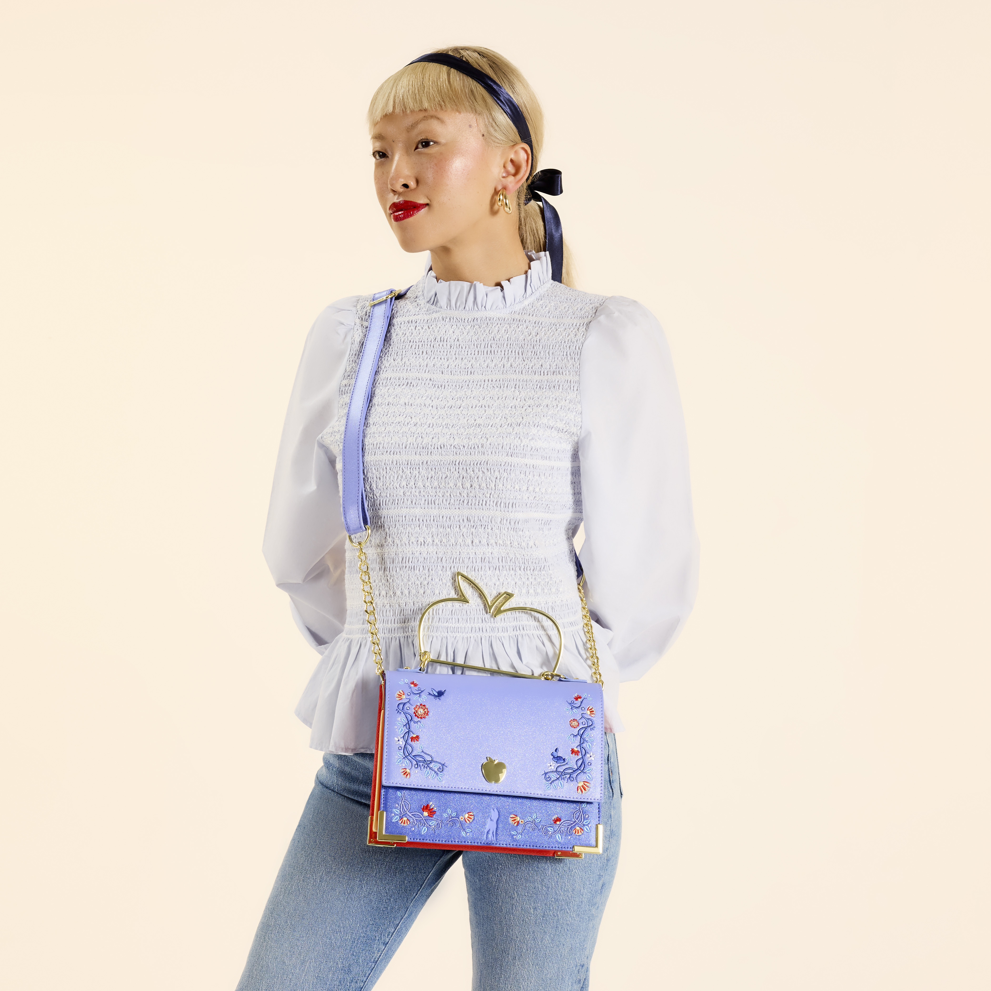 Alternative view of Snow White Shimmer Crossbody Bag
