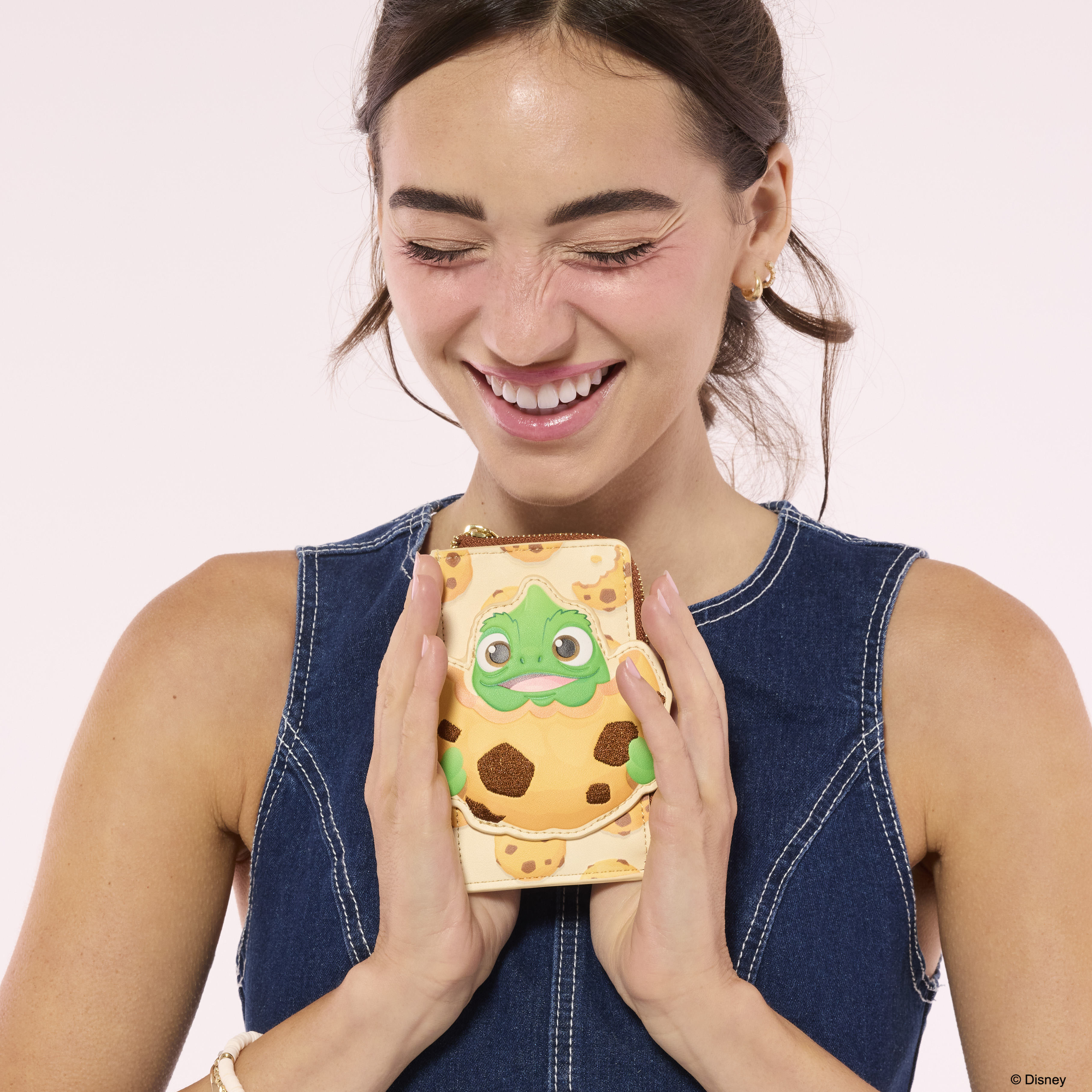 Alternative view of Tangled Pascal Cookie Zip Around Card Holder
