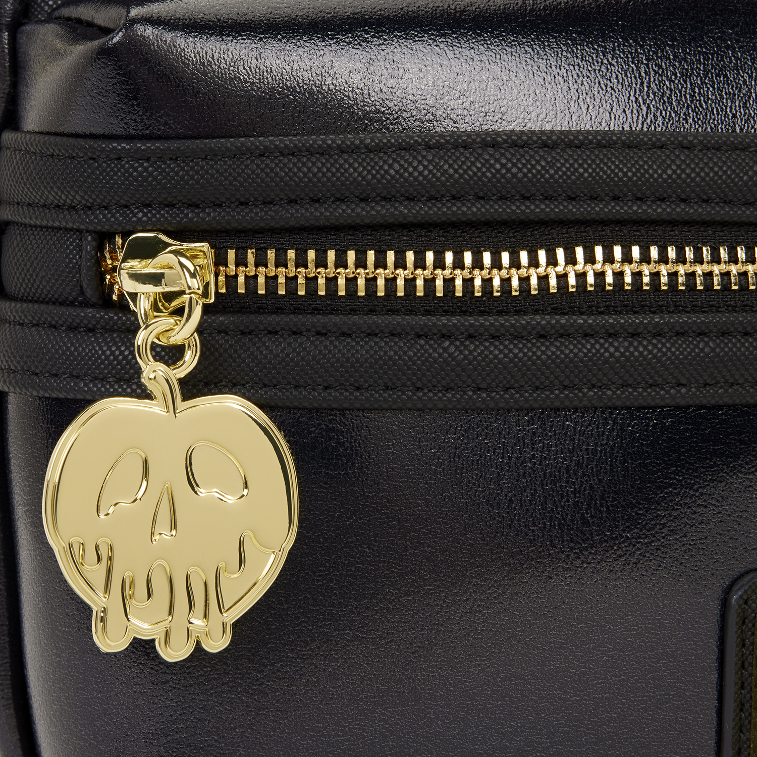 Snow White Evil Queen Sling Crossbody Bag - Image 5